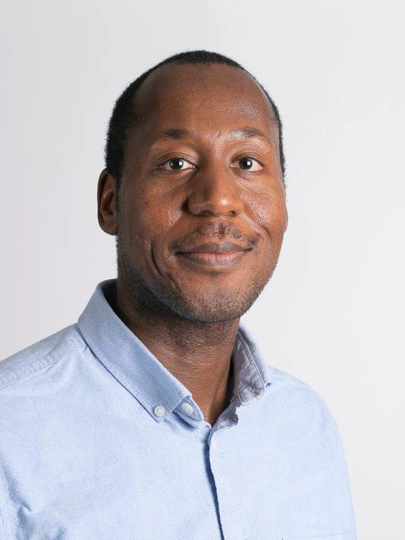 Portrait- Fabrice-Kuakuvi portrait de Fabrice Kuakuvi